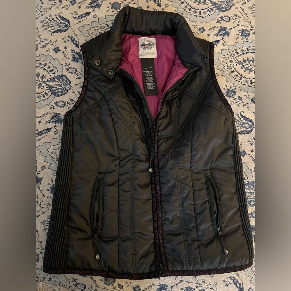 Harley-Davidson® Women's Lightweight Hooded Puffer Vest black size small